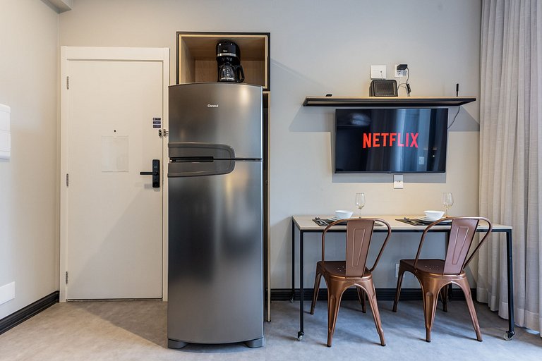 Studio Charmoso na Vila Madalena a 500m do metrô