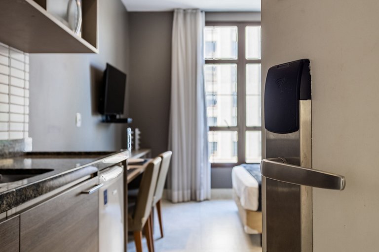 Studio moderno localizado no Centro Histórico SP