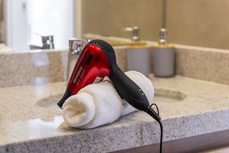 Studio moderno na Liberdade | AC + Piscina