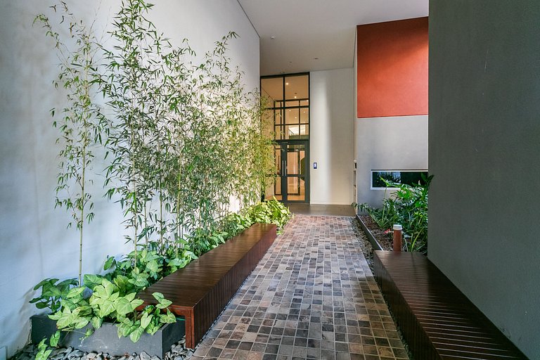 Studio moderno na Liberdade | AC + Piscina