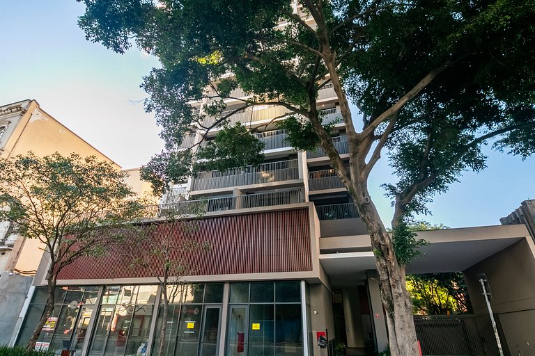 Estiloso Studio na Liberdade | Piscina no rooftop