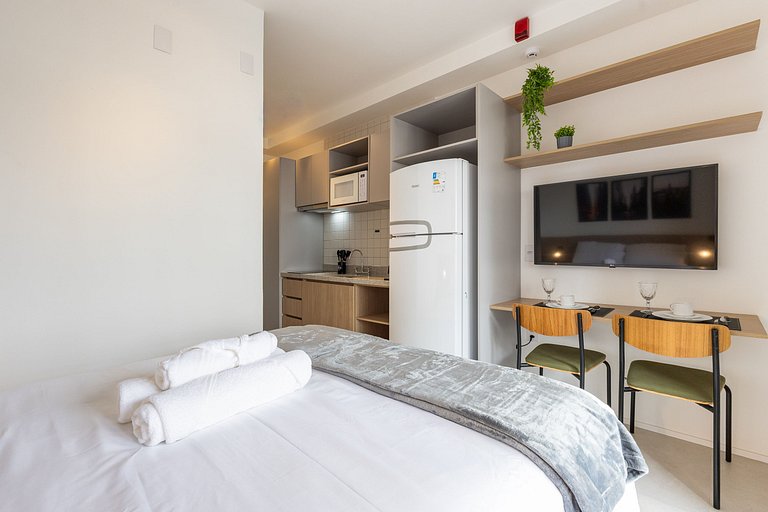 Studio moderno na Liberdade | AC + Piscina