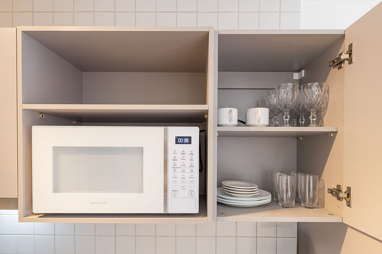 Studio moderno na Liberdade | AC + Piscina