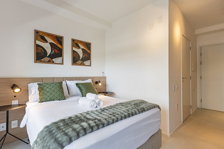 Estiloso Studio na Liberdade | Piscina no rooftop