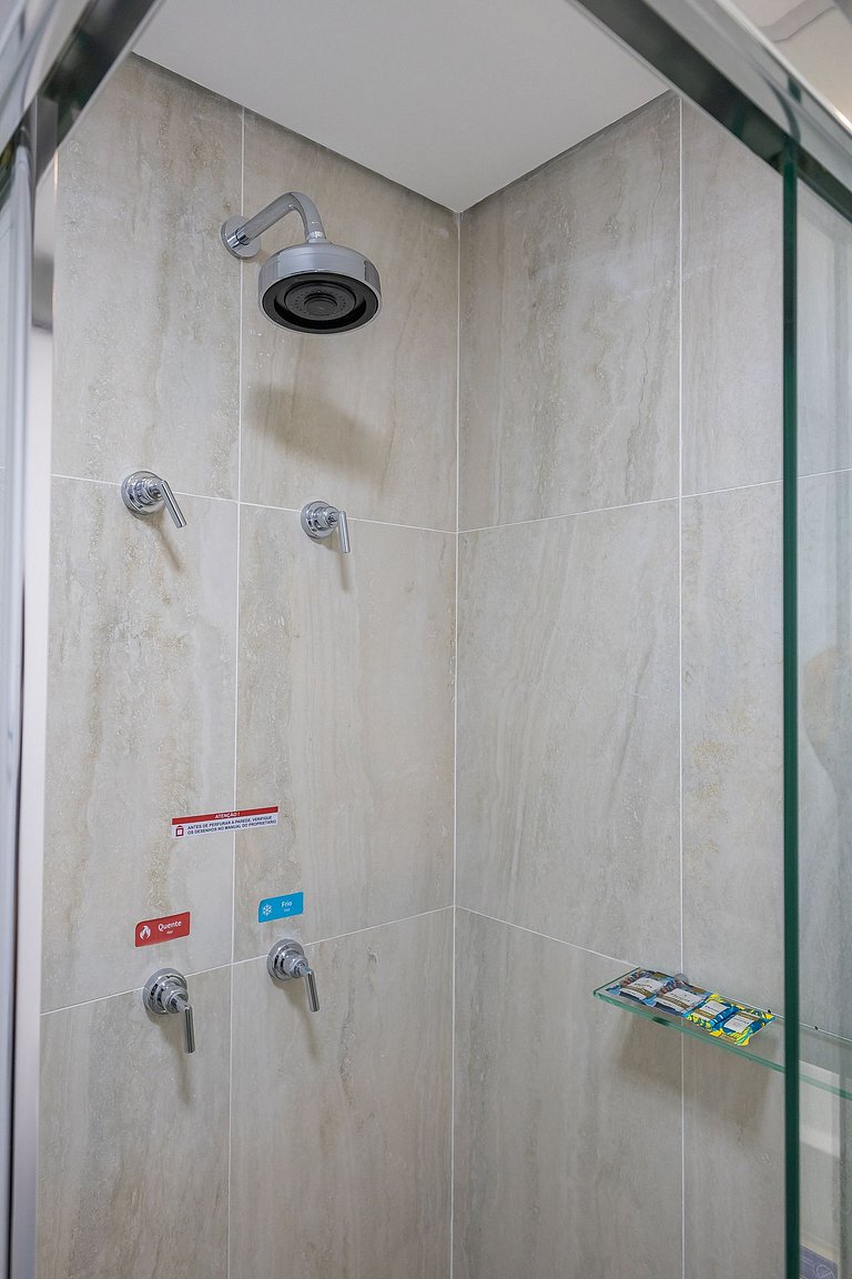 Studio novíssimo no coração de Pinheiros | Delfhy