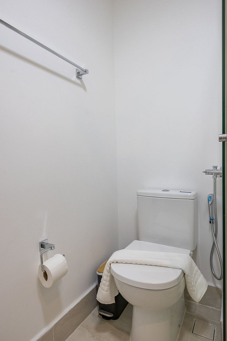 Studio novíssimo no coração de Pinheiros | Delfhy