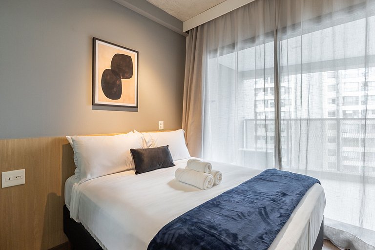 Studio Vila Madalena | Rooftop + Varanda + AC