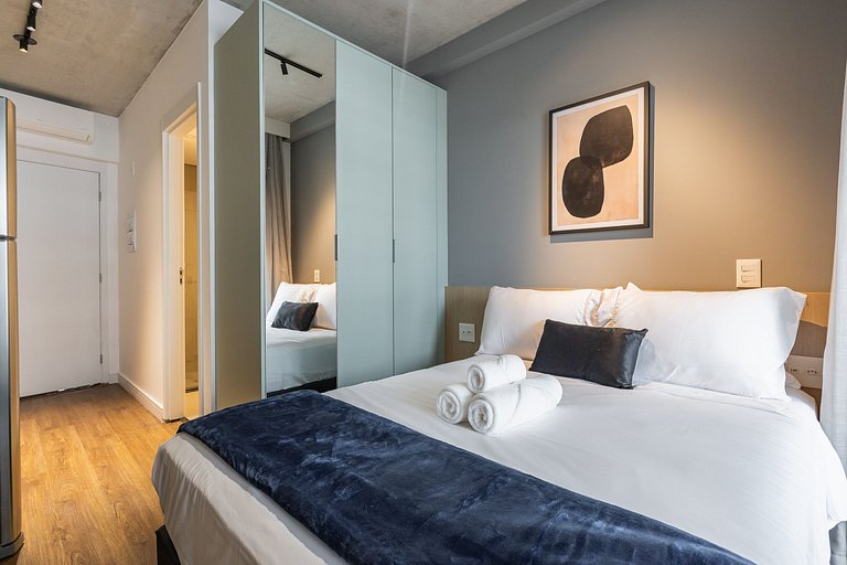 Studio Vila Madalena | Rooftop + Varanda + AC