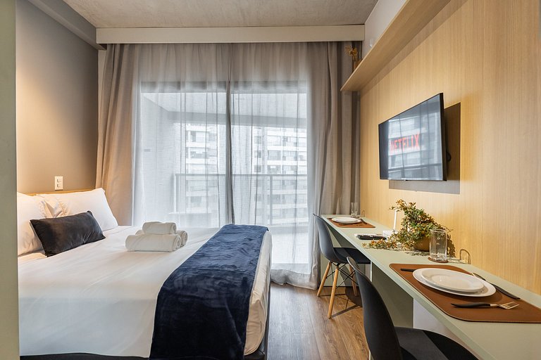 Studio Vila Madalena | Rooftop + Varanda + AC