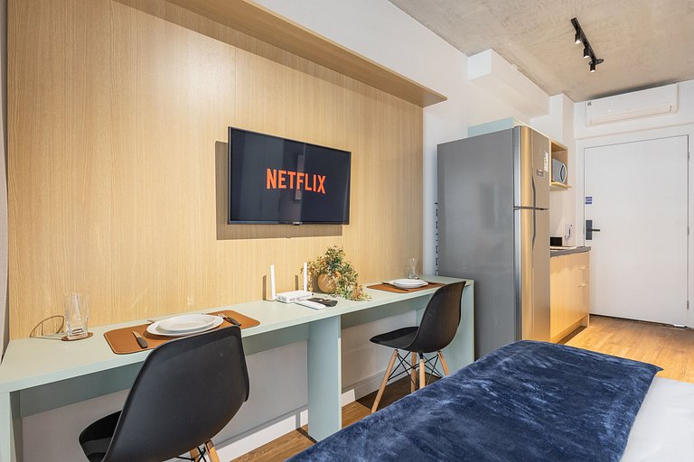 Studio Vila Madalena | Rooftop + Varanda + AC