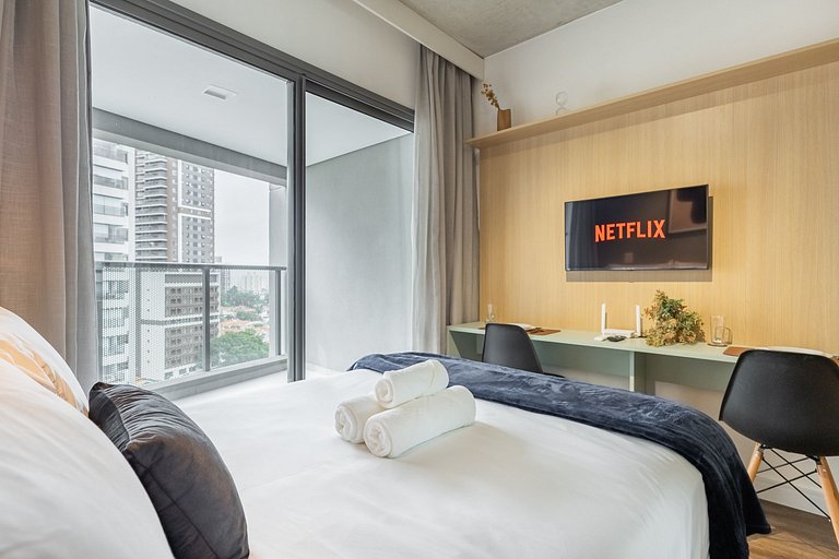 Studio Vila Madalena | Rooftop + Varanda + AC