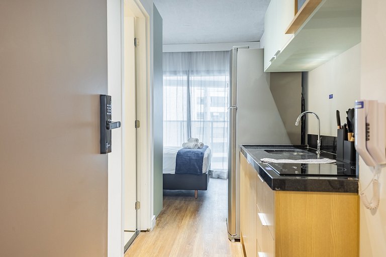 Studio Vila Madalena | Rooftop + Varanda + AC