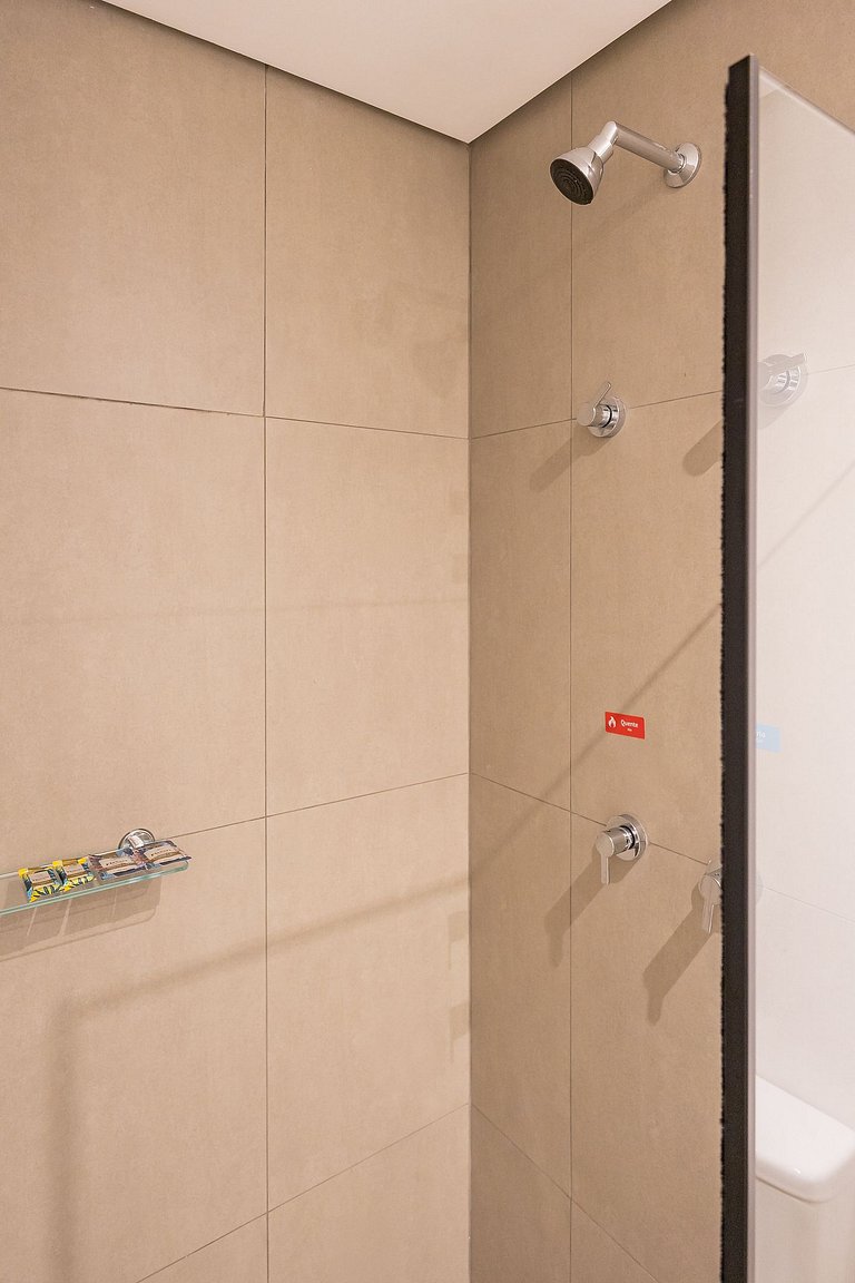 Studio Vila Madalena | Rooftop + Varanda + AC