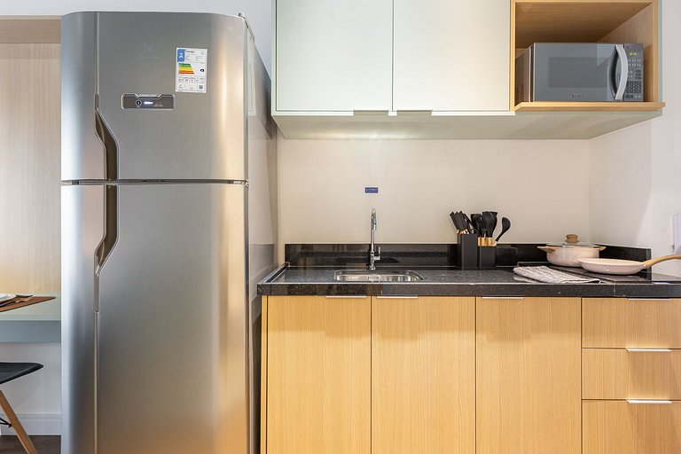 Studio Vila Madalena | Rooftop + Varanda + AC