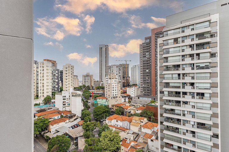 Studio Vila Madalena | Rooftop + Varanda + AC
