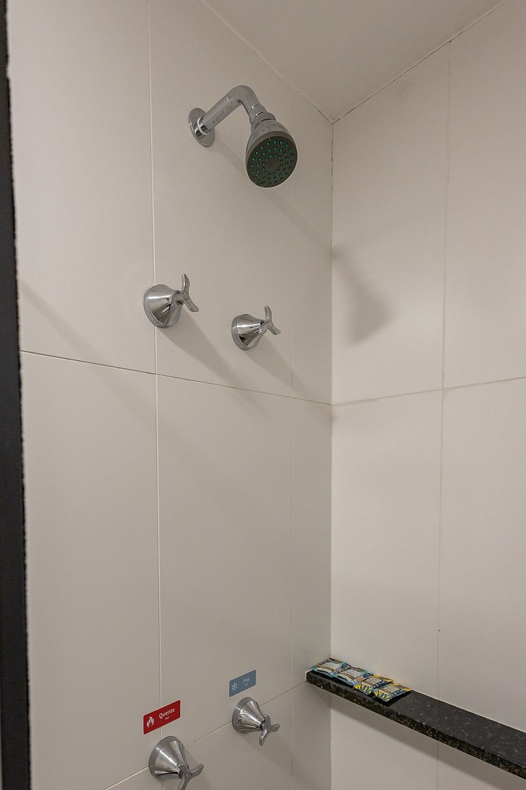 Moderno apartamento de 2 quartos em Moema