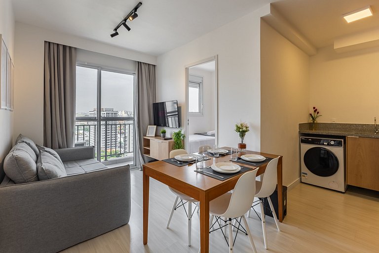 Moderno apartamento de 2 quartos em Moema