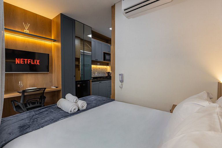 Belo Studio com AC com ótima localização Brooklin