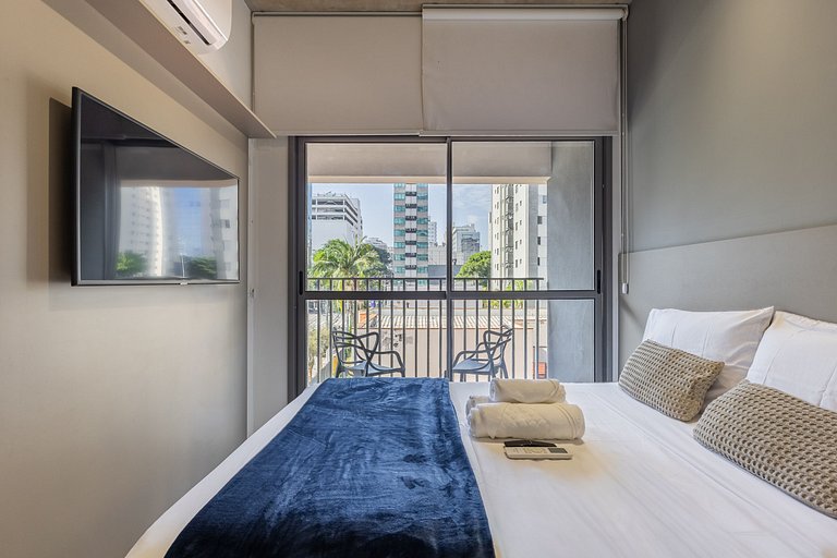 Elegante studio com varanda na Vila Clementino
