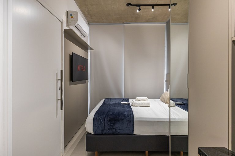Elegante studio com varanda na Vila Clementino