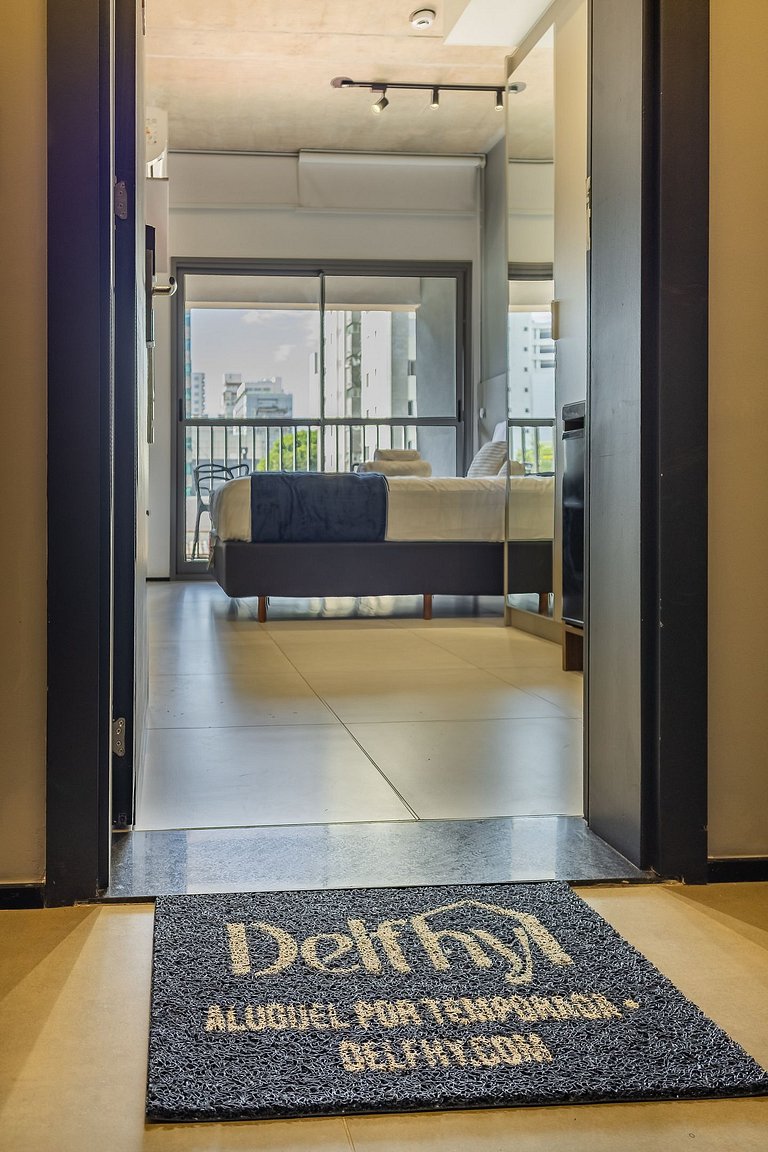 Elegante studio com varanda na Vila Clementino