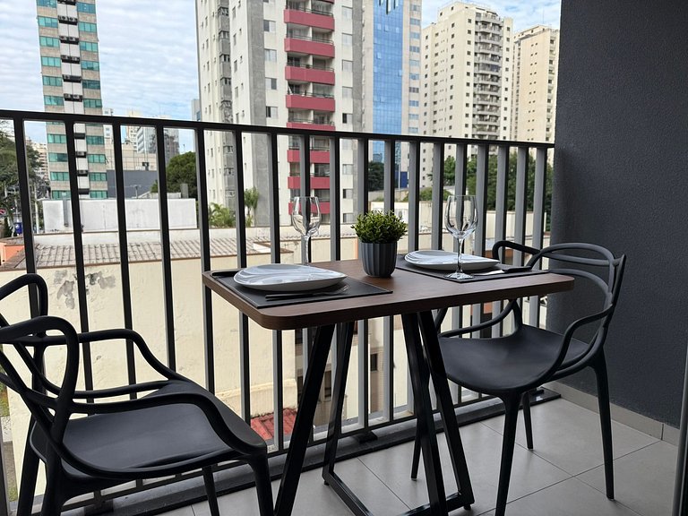 Elegante studio com varanda na Vila Clementino