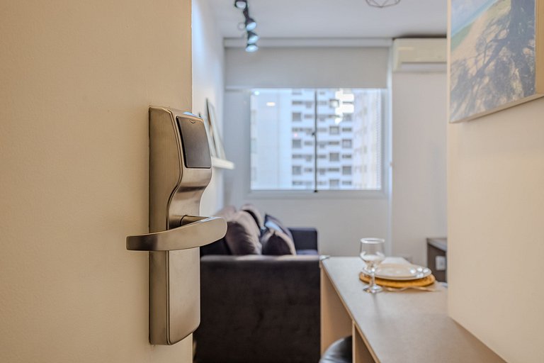 Flat moderno em hotel na Vila Olímpia com vaga