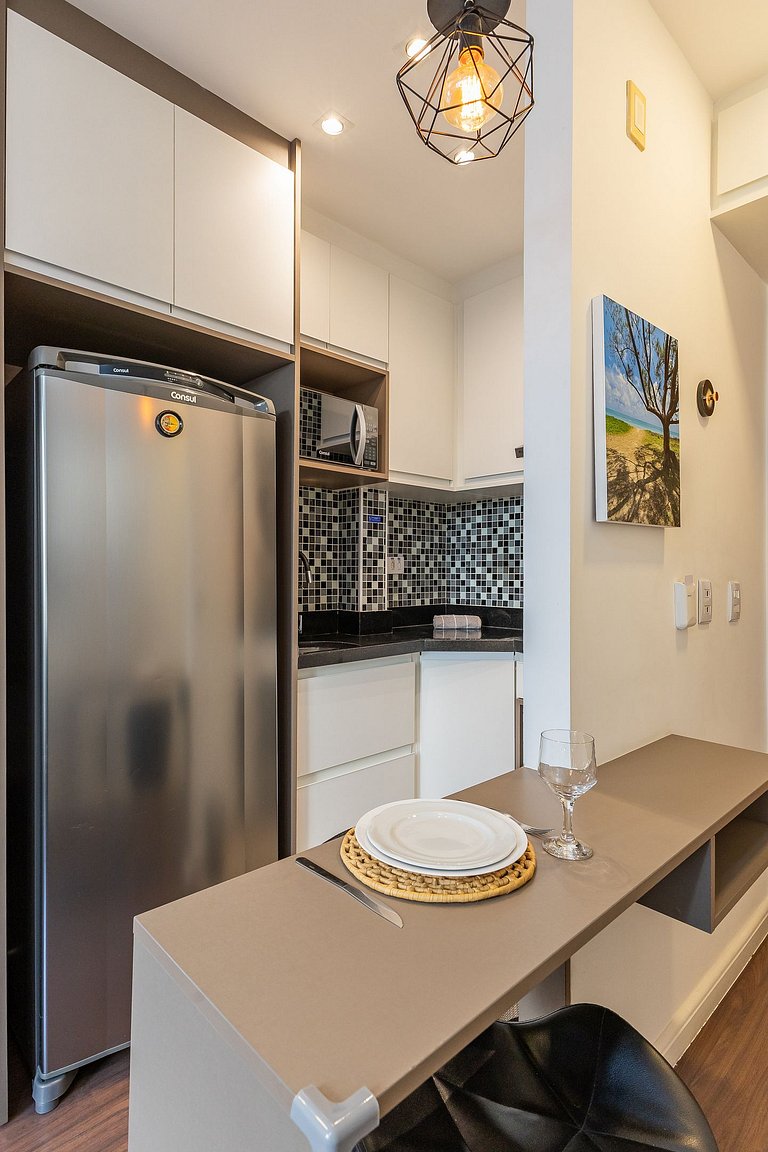 Flat moderno em hotel na Vila Olímpia com vaga