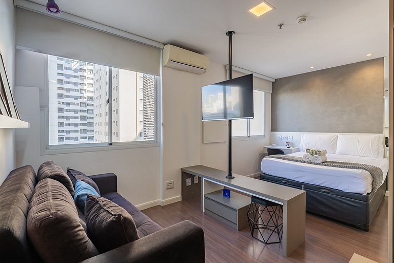 Flat moderno em hotel na Vila Olímpia com vaga
