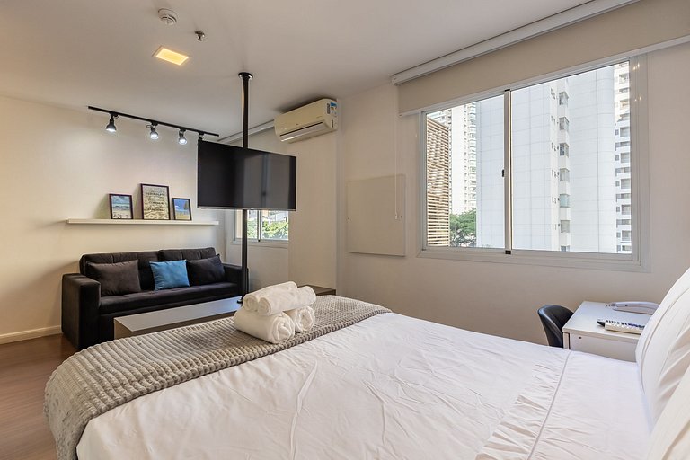 Flat moderno em hotel na Vila Olímpia com vaga