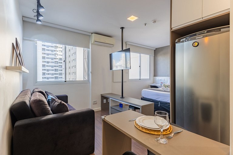 Flat moderno em hotel na Vila Olímpia com vaga