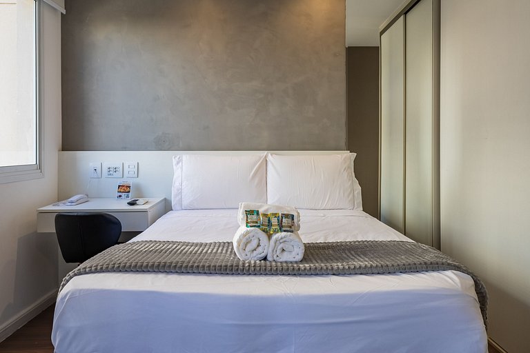 Flat moderno em hotel na Vila Olímpia com vaga