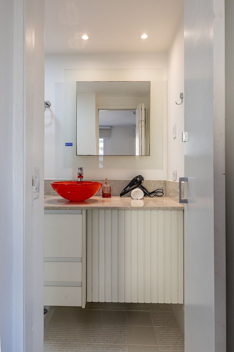 Flat moderno em hotel na Vila Olímpia com vaga
