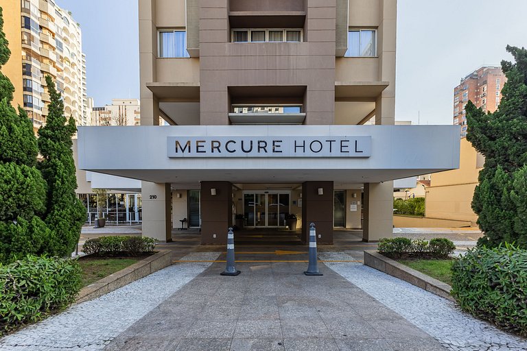 Flat moderno em hotel na Vila Olímpia com vaga